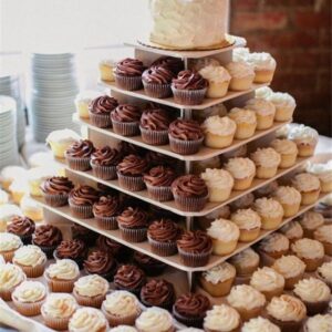 White or Chocolate Cupcakes